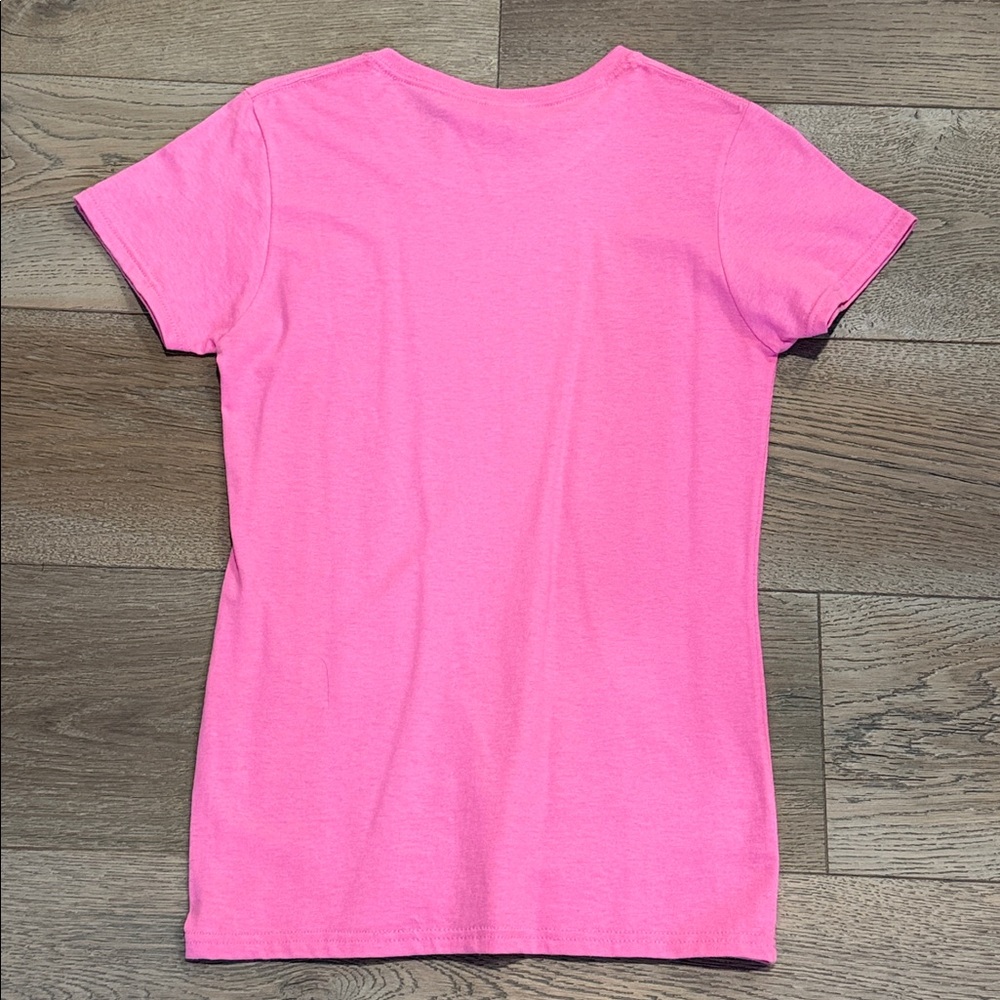 Gildan Hot Pink Tuxedo w/ White & Red Graphics 💯 Heavy Cotton Crew T-Shirt-S - Picture 2 of 4